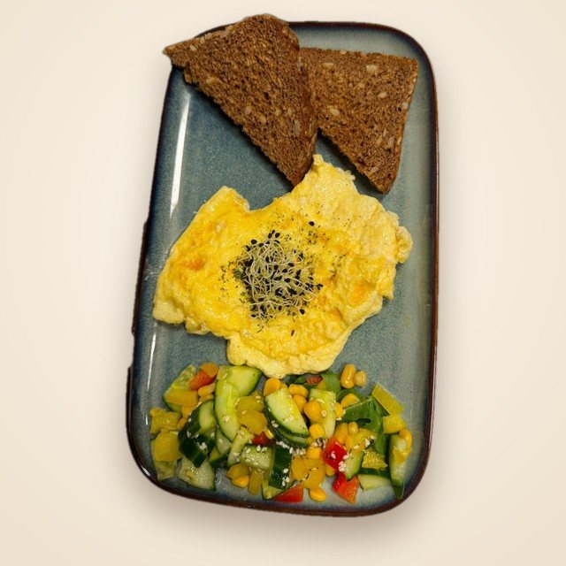 Rührei · Scrambled Eggs
